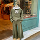 Completo in caldo cotone verde pantalone palazzo e maglia con fiore art 04340064 e 09340017