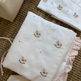 Coperta LAB con cavallino a dondolo + rosa