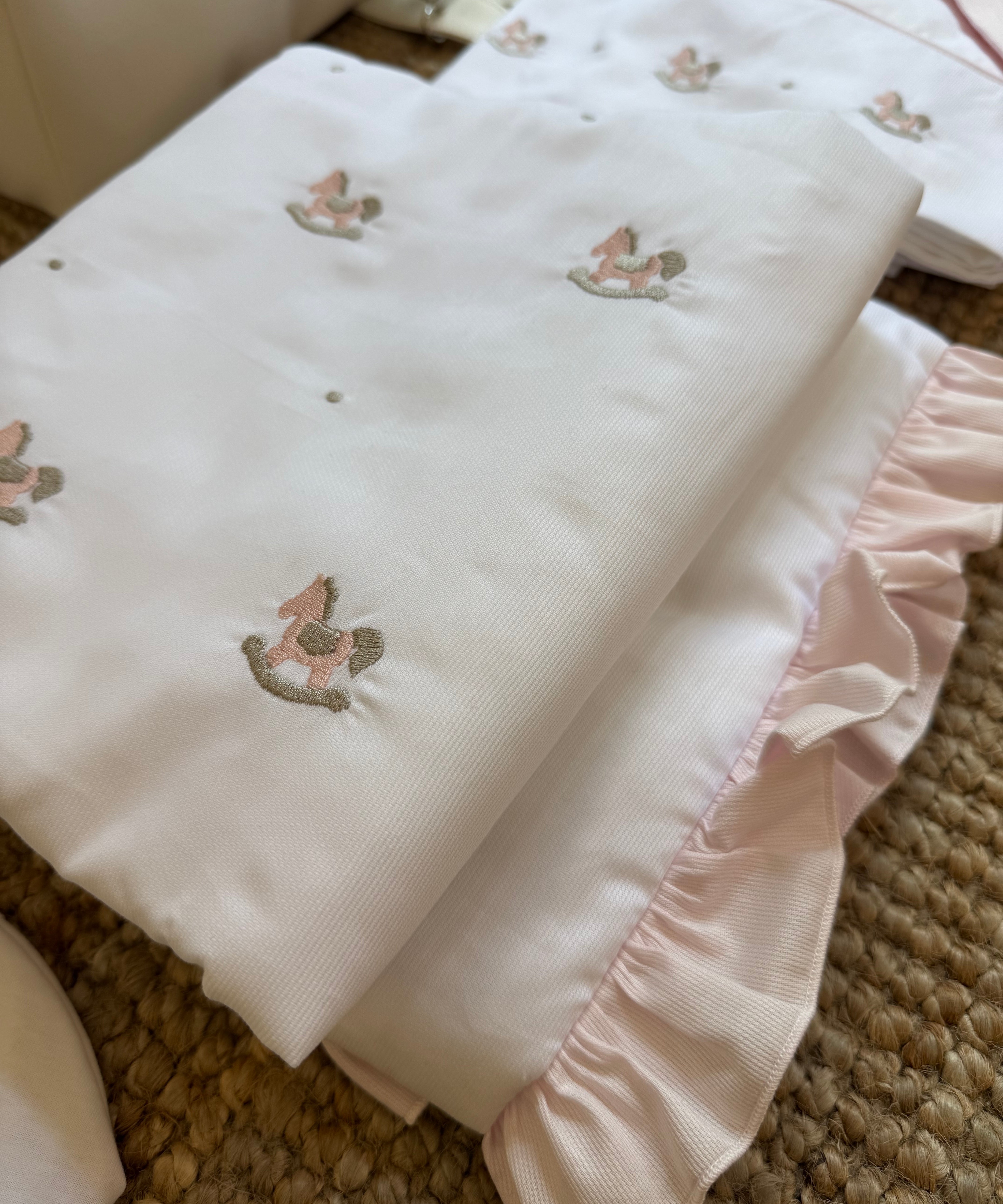 Coperta LAB con cavallino a dondolo + rosa