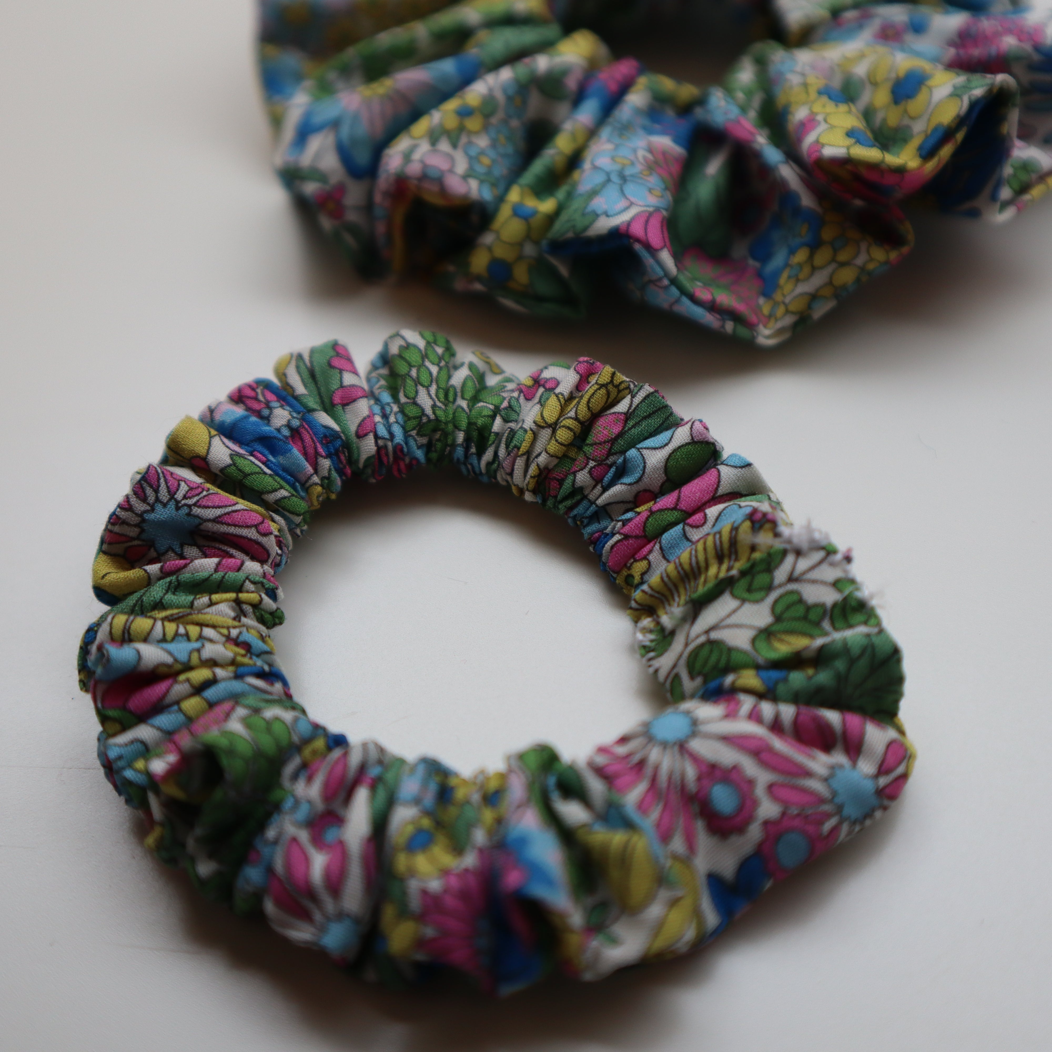 Elastico mini scrunchies per capelli LAB