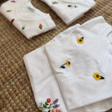 T-shirt LAB mezza manica ricamata a mano bouquet